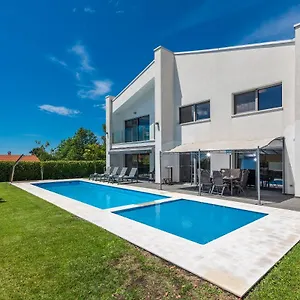 Laura Istarska Villa