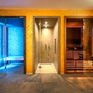  Vila Modern Aria With Pool And Jacuzzi In